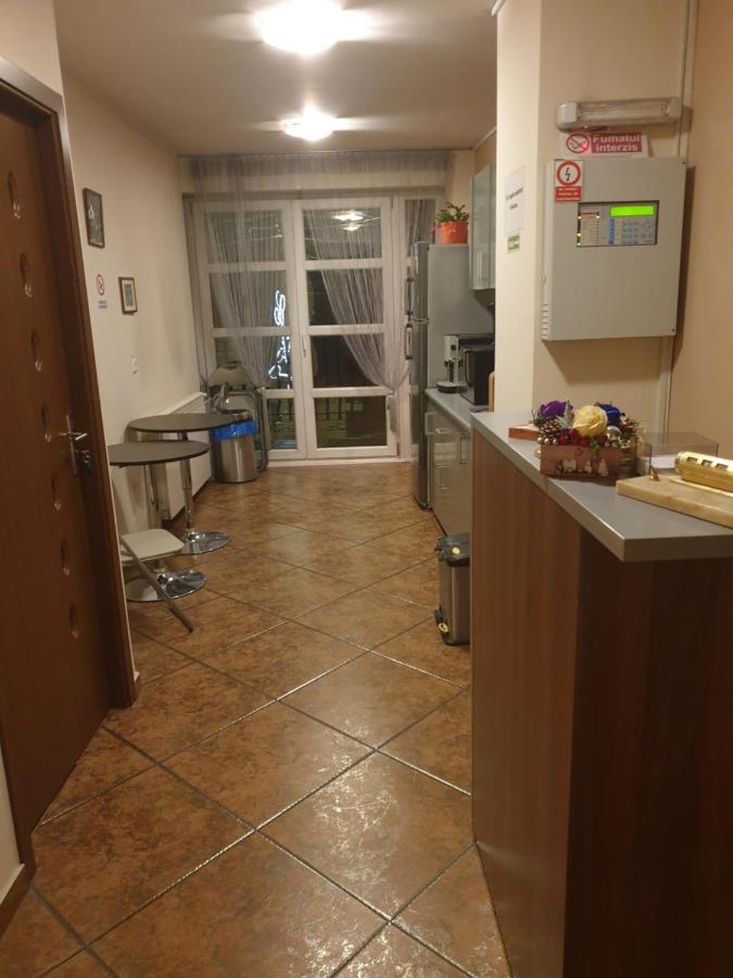 Hostel Sc Afitos Srl Drobeta Turnu Severin Zewnętrze zdjęcie